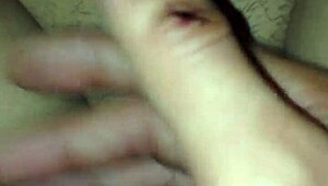 Wow, Venezuelan babe llena de flujo in this hot scene!