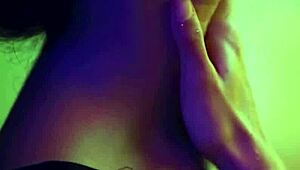 阿丽娜·洛佩兹和塞西莉亚·莱昂狂野女同志性交