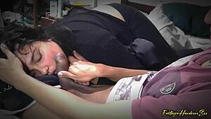 Learn Free Fire while getting your dick sucked, but don't cum!