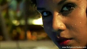 Indian Lady Tries the Most Powerful Ritual Fun Session