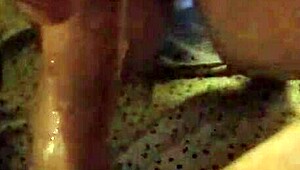 curvy woman gives blowjob while twerking