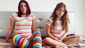 Putalocura - Las Jovencitas Latinas Marina Gold Y Rosie Cage Follando Y Tragando Leche De Torbe