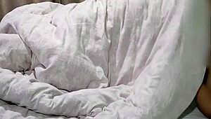 Indian teen enjoys romantic sex in hotel room and receives creampie