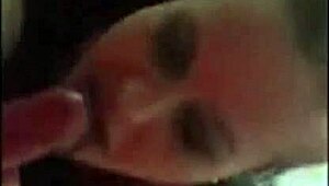 Kandy Kane深喉狂吸大屌