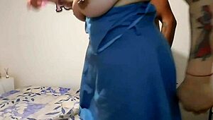 lo vi en un bar sentado y me lo traje a casa para darle flor de cojida