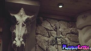 I'z the glamorous brunette diva dizzymslizzyy takin off my slutty black lingeree