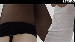 Submissive girlfriend mary kalisy gets pussy fucked by lover