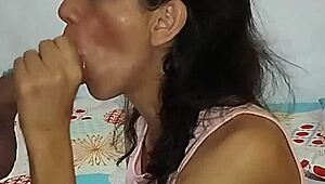 Le Chupe Bien Delicioso La Verga De Mi Vecino Casado Estaba Muy Jugosa!