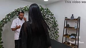 ¡Mira Cómo El Masajista Me Da Un Final Feliz Con Su Gran Verga! Parte 1 - Salome Gil