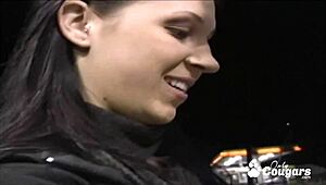 我是Alexa Jordan张开骚屄迎接巨量中出