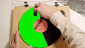 拉丁辣妹自拍秀巨臀