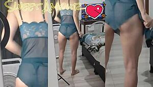 我为你试穿情趣内衣 无裆丁字裤