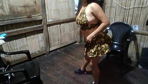 polemico suceso indescriptible madrastra militar decide hacer porno casero despues de que pidio aumento de sueldo en su trabajo y no se lo concedieron porno real casero