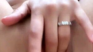 性感小巧骚妹在家等硬屌猛插