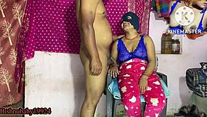 Kurchi par hi pela bhabhi ko