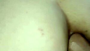 Mature Woman Endures Intense Anal in Amateur Casting