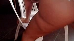 i recorded my own twerking video at home