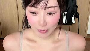 日本妹子随便示范怎么玩给你看