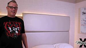 Tommy Utah fucks Maxine X after foot delivery.