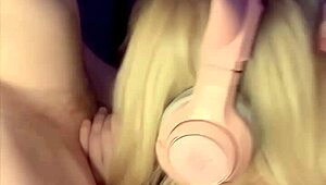 desk pet roommate drops to suck my monster cock anytime