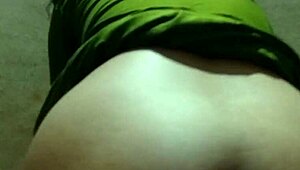 ever seen a desi village wife flash her curves?