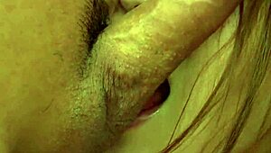 水泽爱里舔吸两根大屌MMF无码狂呻吟