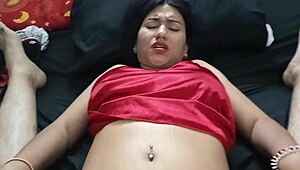 HORNY TIGHT PUSSY STEPMOM BEGS RAW CREAMPIE NO CONDOM!