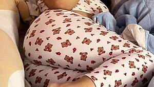 chubby latina babe farts loud on bed super natural 😩🍑💨