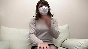 嘿，饥渴日本辣妹想要你无码JAV大屌现在