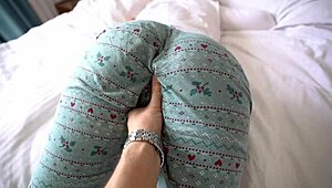 Step bro slips into sis's dream and creams her pussy tight