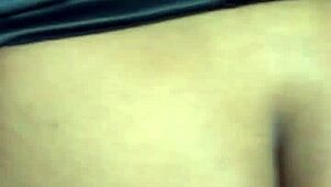 ebony milf vibes her wet pussy hard with toy then pees everywhere on herself