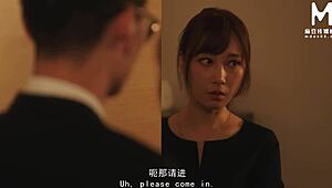 亚洲巨乳肥臀姐妹群P骑乘后入狗交传教士