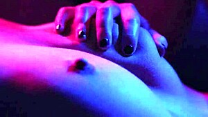 hairy housewife cheats licks rimjobs delivery girl riley reid all over house