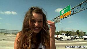 mmm suckin on this babe's perfect toes and feet... who's next? 👅🦶💋