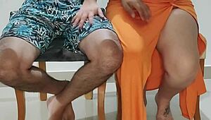 hermanastra colombiana con coño grande se mete verga entera en culo apretado en porno español