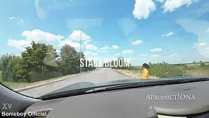 i'm drivin an this barefoot hitchhiker i fist her she squirt pee all over my car damn