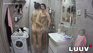 luuv webcam couple steams up homemade shower exhibition