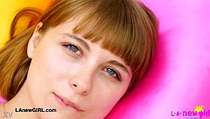 wanna see this stunning girl's sexy body up close?