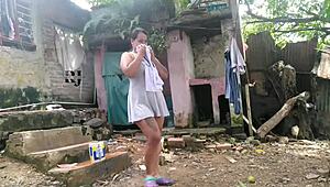 lesbianas calientes lamen coños húmedos y culos en rancho