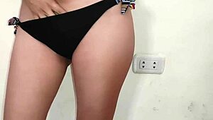 diana teases her juicy ass and pussy for hot creampie fuck session!