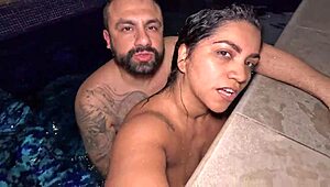 ela deu o cuzinho o dia todo e a noite fomos para o motel curtir e gozar com anal finger e orgasmo