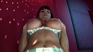 Hey Diana Gold, ever been fucked raw on stage with Kristi Klenot?