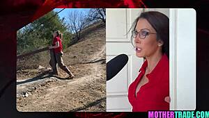 政客继母抓到变态继子 用口爆猛干惩罚