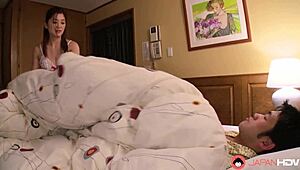 anna kimijima's maid lips wrapped on throbbing cock?