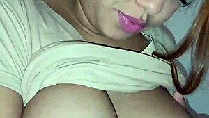 mi vecino barbudo me visita y me folla hasta el orgasmo con sus tetas latinas