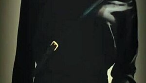 可爱亚洲人妖户外撸巨屌手淫爆射