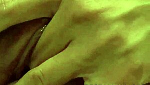 这骚货白须由乃😈光溜骚逼被猛男狂舔!! 无码JAV热辣🔥