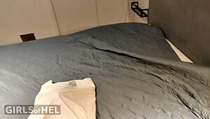 我尿亚洲女友18+猛打屁股粗暴性交