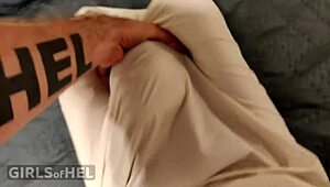 我尿亚洲女友18+猛打屁股粗暴性交