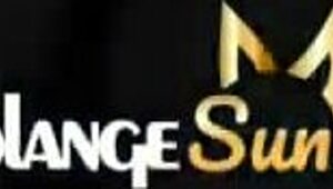 游戏椅上心跳高潮湿逼汁浸透紧身裤